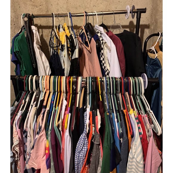 Reseller Bundle Wholesale  Assorted Lot 20 PC Womens Mixed Bulk Apparel - Picture 2 of 12